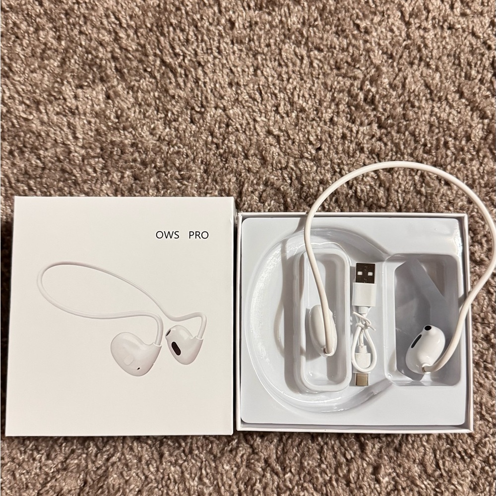NEW Tech Bundle Retro Mini Game Console + 3-in-1 Charger + OWS Pro Earbuds VV4 - Picture 7 of 10